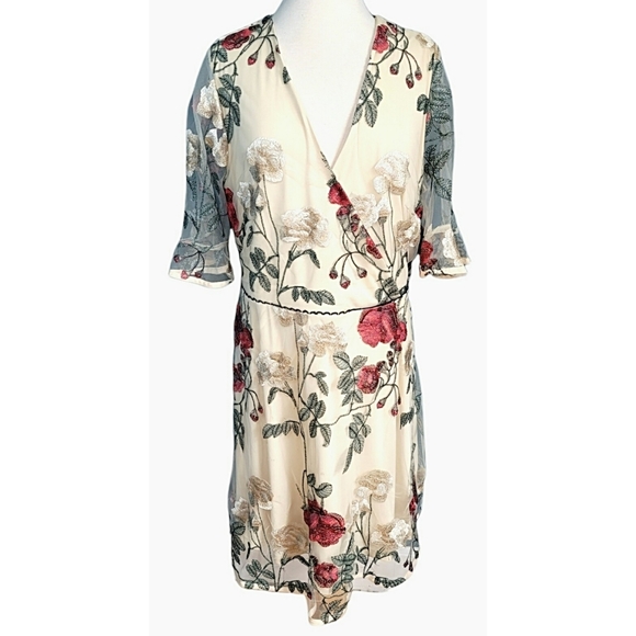 Lovedrobe Special Occasion Floral Embroidered Dress Size 22 New With Tag - Picture 1 of 12